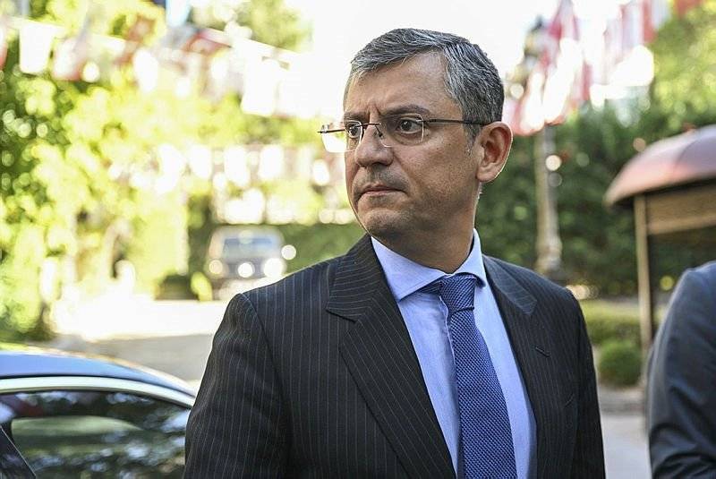 Özgür Özel, din eğitimine orta çağ eğitimi demişti, aday olunca değişti! Klasik CHP siyaseti ''Hepimiz hacı torunuyuz'' 4