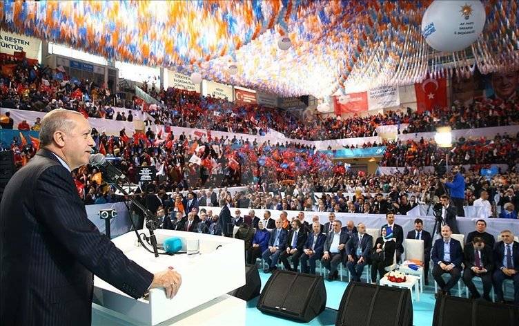 Başkan Erdoğan, AK Parti yönetiminde vitrin değişikliğinin yanında bazı yapısal değişikliğe gitmeyi planlıyor 9