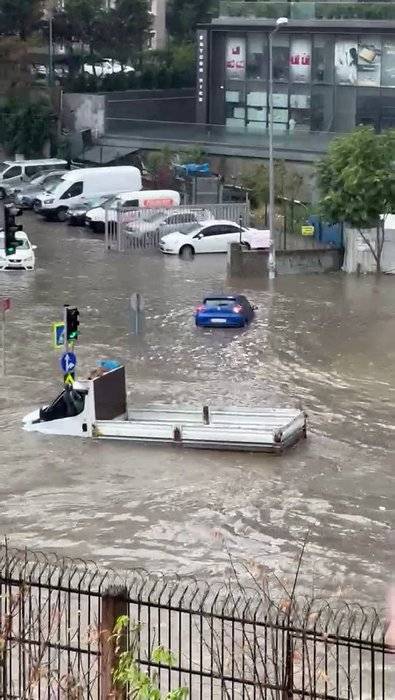 Mega şehir İstanbul sele teslim, İmamoğlu yine ortalıklarda yok 16