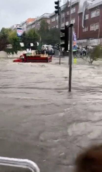 Mega şehir İstanbul sele teslim, İmamoğlu yine ortalıklarda yok 20