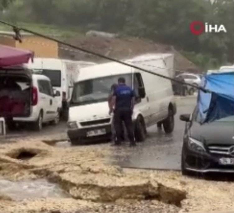 Mega şehir İstanbul sele teslim, İmamoğlu yine ortalıklarda yok 4