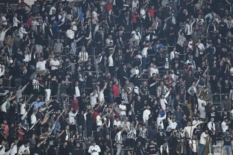 Beşiktaş'ta kriz patlak verdi, Şenol Güneş'ten sonra yönetimde kongre kararı aldı 10