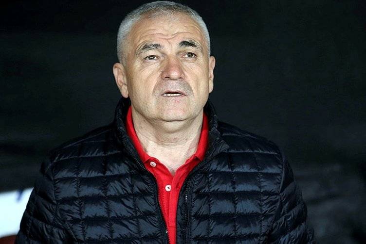 Beşiktaş'ta Şenol Güneş'in istifa sonrası yeni teknik direktör kim olacak, kimlerin adı geçiyor? İşte adı geçen o isimler 12