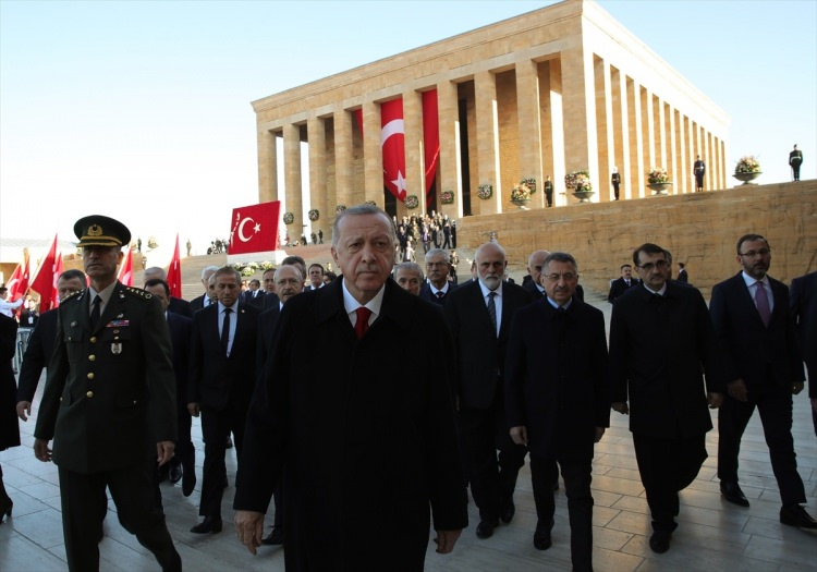 Devlet erkanı Anıtkabir'de! Atatürk, Anıtkabir'de anıldı 1