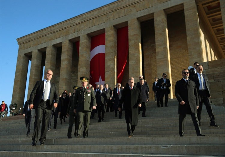 Devlet erkanı Anıtkabir'de! Atatürk, Anıtkabir'de anıldı 10