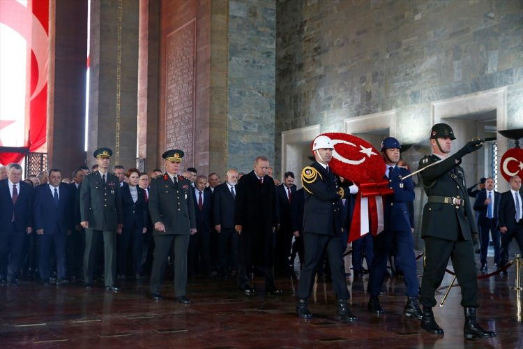 Devlet erkanı Anıtkabir'de! Atatürk, Anıtkabir'de anıldı 13