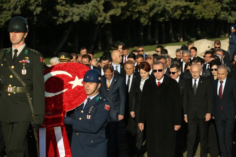 Devlet erkanı Anıtkabir'de! Atatürk, Anıtkabir'de anıldı 3