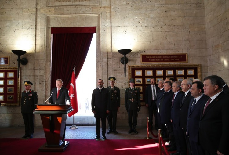 Devlet erkanı Anıtkabir'de! Atatürk, Anıtkabir'de anıldı 4