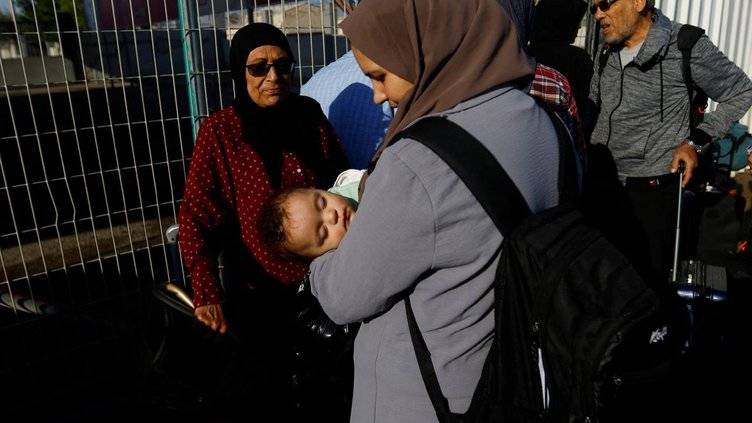 Refah sınır kapısında insanlık dramı yaşanıyor! İsrail binlerce masum insana çıkış izni vermiyor 3