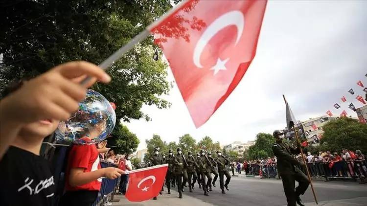 Dünya liderleri cumhuriyetimizin 100. yılını böyle kutladı: NATO çok çarpıcı fotoğrafla kutlama mesajı yayınladı! 24