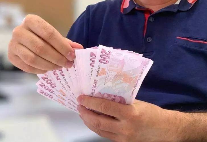 Merkez bankasının yeni raporuyla emekli maaş zam oranları değişti! İşte olası en düşük memur ve emeklisi maaş oranları 13