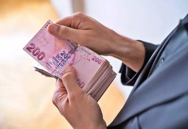 Merkez bankasının yeni raporuyla emekli maaş zam oranları değişti! İşte olası en düşük memur ve emeklisi maaş oranları 2