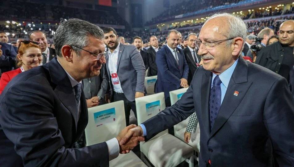 Kılıçdaroğlu kongre akşamı yaşananları anlattı! Adaylıktan neden çekilmedi? Kılıçdaroğlu'nu vazgeçiren paylaşım! 1