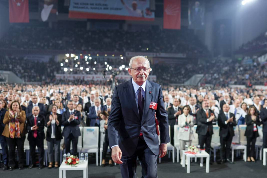 Kılıçdaroğlu kongre akşamı yaşananları anlattı! Adaylıktan neden çekilmedi? Kılıçdaroğlu'nu vazgeçiren paylaşım! 7