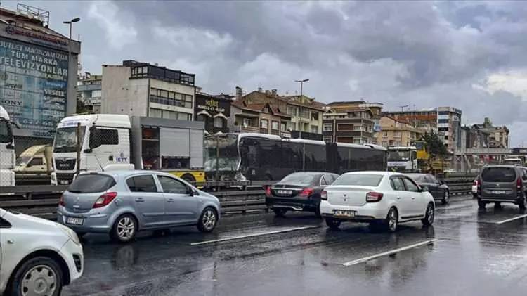 Deprem İstanbulluları göçe zorlamaya devam ettiriyor, İstanbul'da en çok terk edilen ilçeler belli oldu 14