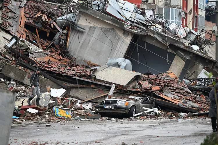 Deprem İstanbulluları göçe zorlamaya devam ettiriyor, İstanbul'da en çok terk edilen ilçeler belli oldu 3