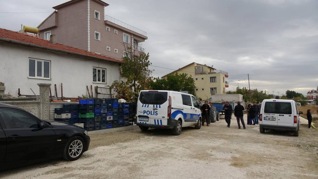 Düğünde inanılmaz olay yaşandı! silahıyla havaya ateş açan damat kazayla gelin arabasının şoförünü vurdu 2