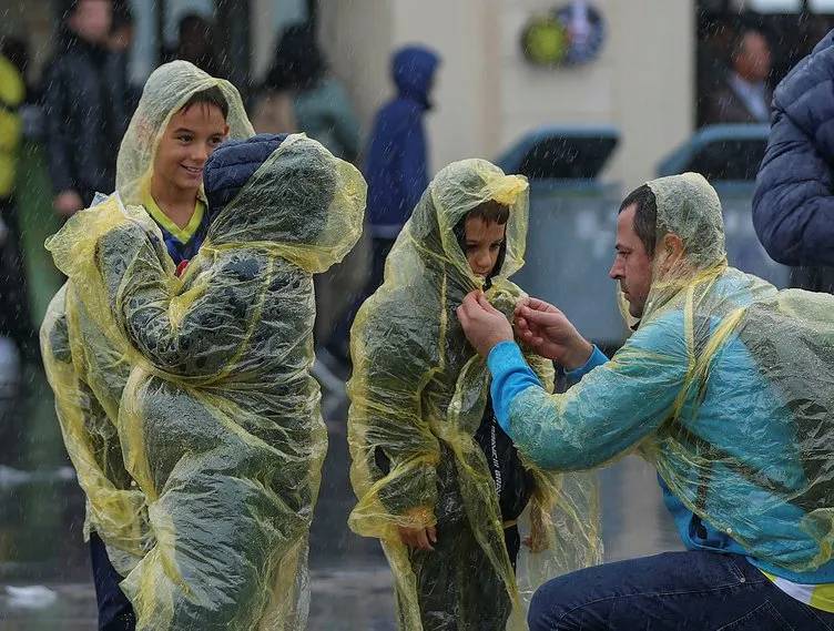 Meteorolojiden kar, sel, su baskını ve fırtına uyarısı! İstanbul, İzmir ve Antalya dahil 16 il içi sarı ve turuncu kod uyarısı 7