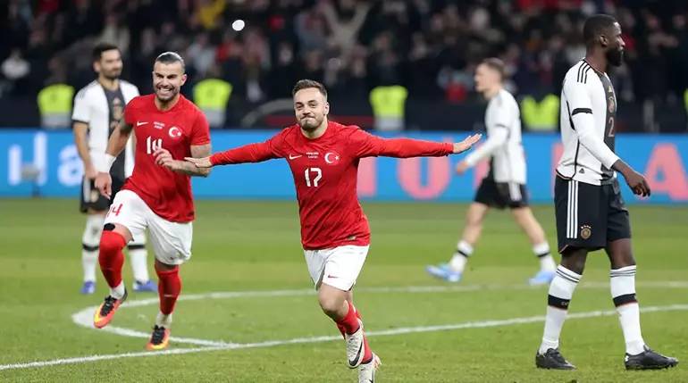 A Milli Futbol Takımı 72 yıl sonra özel maçta Almanya'yı 3-2 mağlup ederek müthiş bir galibiyete imza attı 7