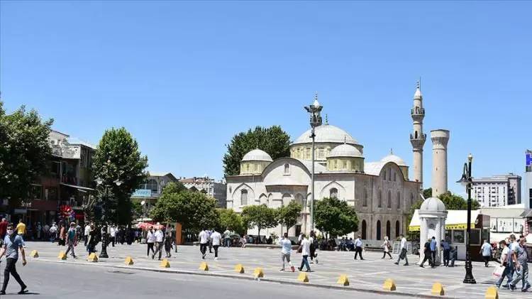 İstanbul'da hangi ilden kaç kişi yaşıyor, yerli sayısı ne kadar? 10 il zirvede, İşte iller 15