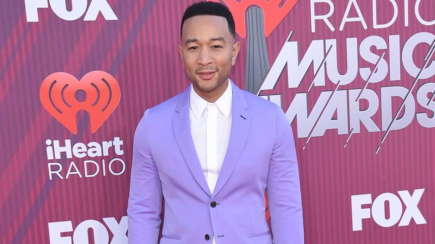 John Legend 2019’un en seksi erkeği seçildi 3