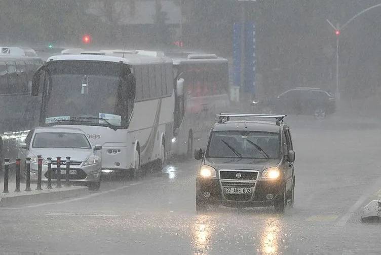 Şiddetli yağış ve fırtına Türkiye'yi esir aldı! İki ilden acı haber geldi 17