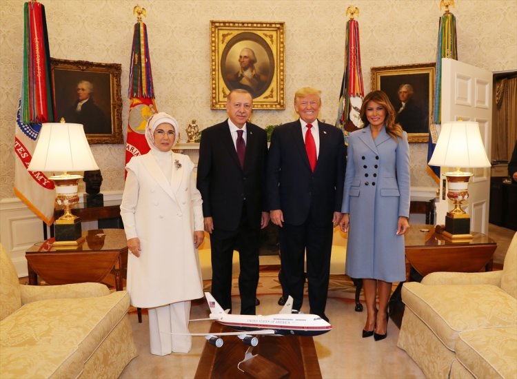 Emine Erdoğan ve Melania Trump bir araya geldi 15