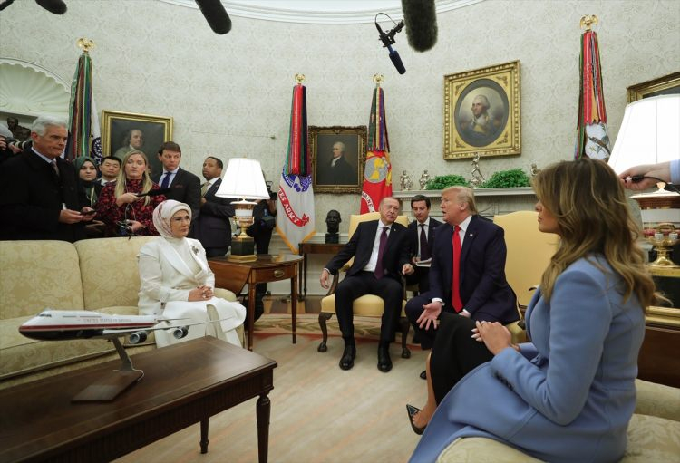 Emine Erdoğan ve Melania Trump bir araya geldi 8
