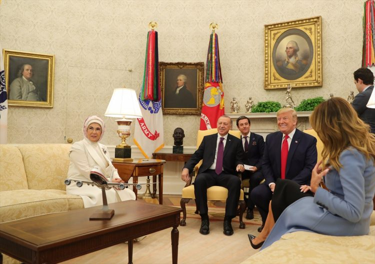 Emine Erdoğan ve Melania Trump bir araya geldi 9