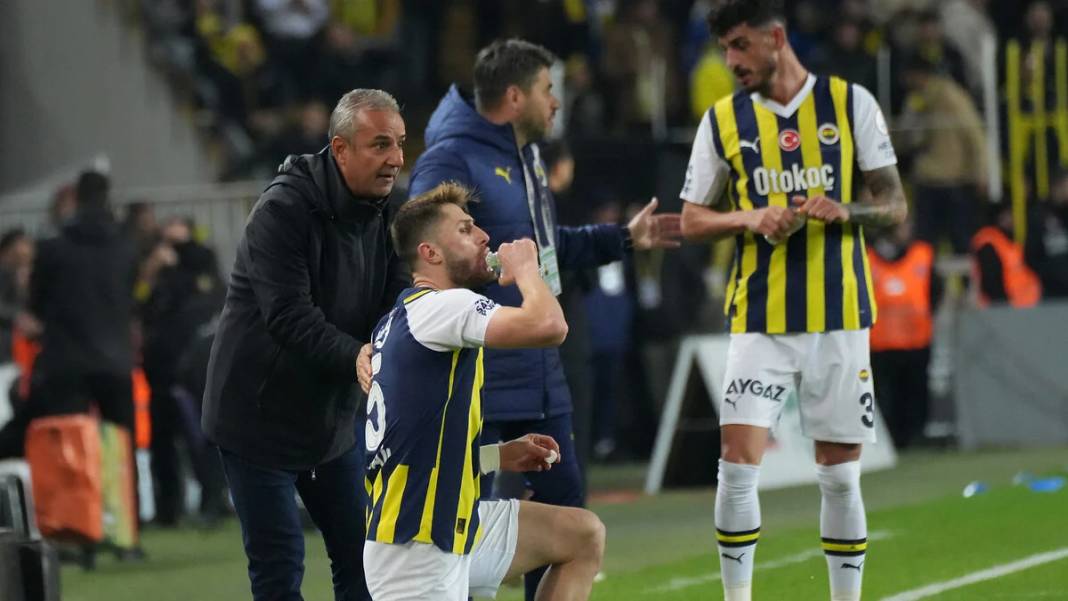 Fenerbahçe'de Nordsjaelland ağır yenilgisinin faturası ona kesildi! 1