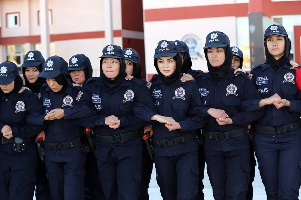 Polis olmak isteyenlere müjdeli haber! 10 bin polis alımı yapılacak, Polis alımı ne zaman yapılacak, şartları neler? 3