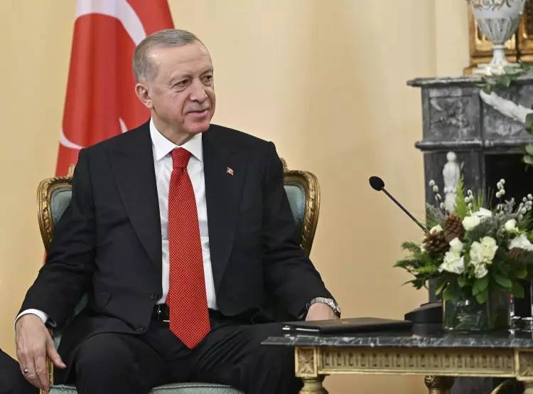 Cumhurbaşkanı Recep Tayyip Erdoğan 6 yıl sonra Atina'da, tarihi görüşme fotoğraflara böyle yansıdı 7