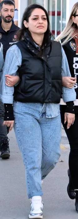 CHP'li Belediye Başkanı Zeydan Karalar'ın başdanışmanı rüşvet paralarıyla estetik yaptırdığı ortaya çıktı 4