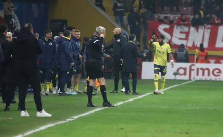 Fenerbahçe'li Fred'in hakem Zorbay Küçük'e söylediği söz ortaya çıktı, Fred, Meğer bu sözden dolayı kırmızı kart görmüş 13