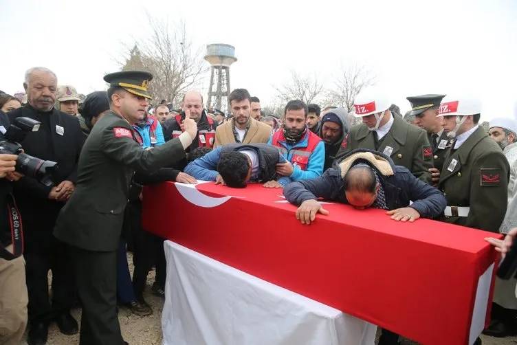 Türkiye Şehitlerini uğurladı, Kahramanlara son görev 11