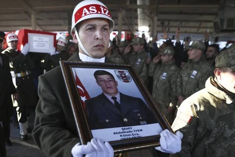 Türkiye Şehitlerini uğurladı, Kahramanlara son görev 2