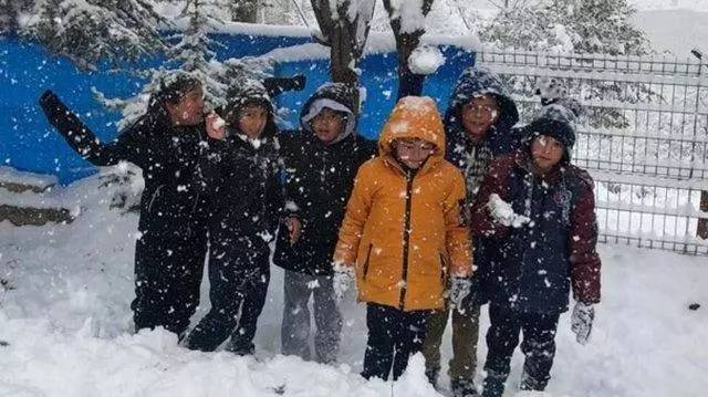 Okullar tatil mi edildi? Valiliklerden arka arkaya açıklamalar! Kar nedeniyle birçok il ve ilçelerde okullar tatil edildi 21