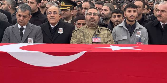 Türkiye'nin konuştuğu şehit babası Mehmet Aslan'dan açıklama :Özgür Özel ve Can Ataklıya öyle bir cevap verdi ki!