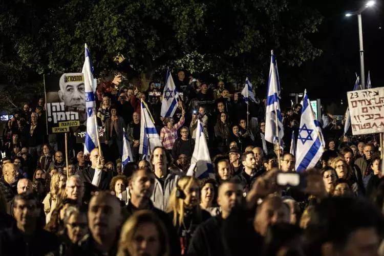 Netanyahu için hesap zamanı yaklaşıyor! İsrail halkı ayaklandı, erken seçim istiyor 19