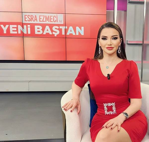 Ünlü psikolog  Esra Ezmeci'ye gelen itiraf şaşkına çevirdi! ''14 yıllık kocam aynı zamanda başkasıyla...'' 6