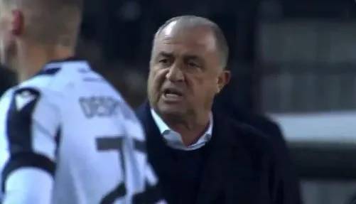 Fatih Terim çılgına döndü, Panathinaikos-PAOK maçında ortalık fena karıştı, çıkan tartışmaya polis ekipleri müdahale etti 20