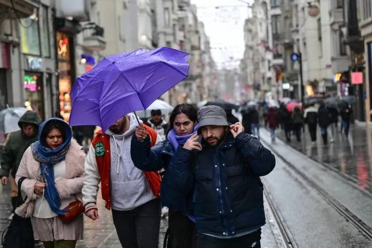 Sıcaklıklar düşüyor! Meteorolojiden İstanbul dahil 22 il için sarı turuncu kod uyarısı 13 Şubat 2024 Salı hava durumu nasıl olacak? 4