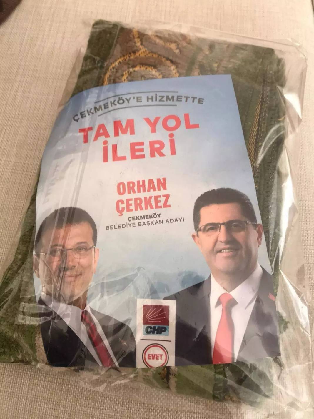 Geçen seçimde üzerine basmışlardı! CHP, oy için seccade ve zikirmatik dağıtmaya başladı... 2