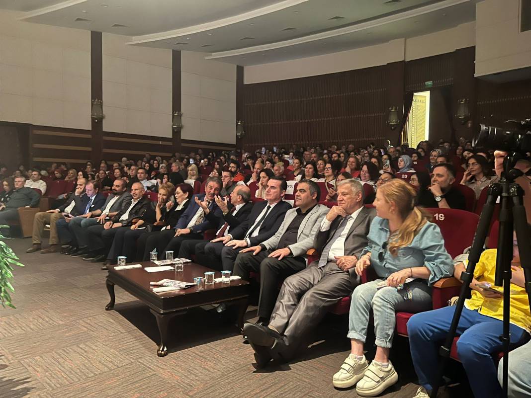 Pendik Halk Eğitim merkezinden muhteşem gece! İzleyenler Türk sanat müziğine doydu 3