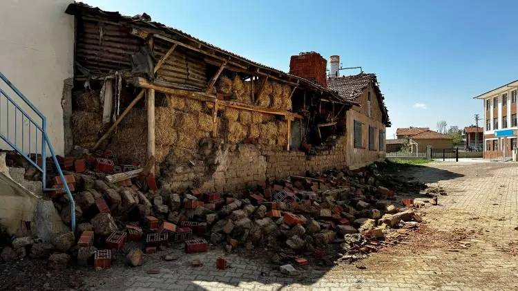 Öğrenince çok şaşıracaksınız! Prof. Dr. Osman Bektaş Tokat depremi sonrası o il için kritik uyarılarda bulundu: ''Ateş çemberi gibi'' 4