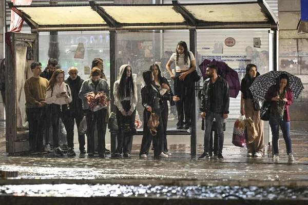 Valilik günler önce uyarmıştı! Ankara'da sağanak yağış hayatı felç etti!, bir çok evi su bastı, araçlar alt geçitlerde mahsur kaldı 11