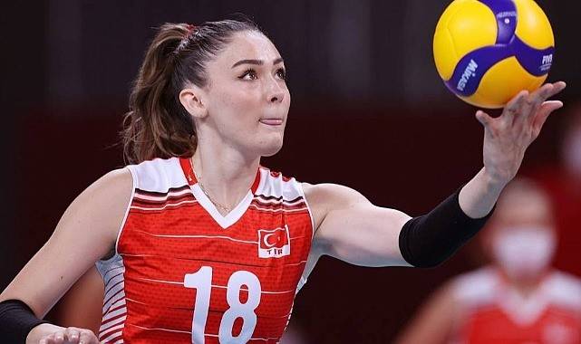 Güzelliği ile göz kamaştıran Milli voleybolcu Zehra Güneş'in sosyal medya paylaşımlarına hayranlarından yorum yağmuru 1