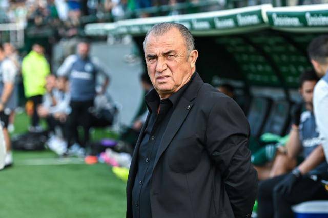 Fatih Terim Panathinaikos'tan ayrıldı Yunanistan'da gündem oldu çok çarpıcı yorumlar yapıldı! İşte o yorumlar 5