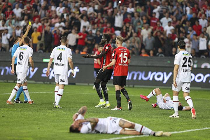 Süper Lig'den hangi takımlar küme düştü? Süper Lig'de küme düşen takımlar belli oldu! Trendyol Süper Lig'den düşen takımlar 2024 2