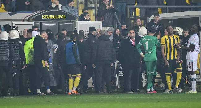 Mehmet Büyükekşi, döneminde yaşanan onca skandal onca rezalete rağmen yeniden aday olma kararı aldı 16